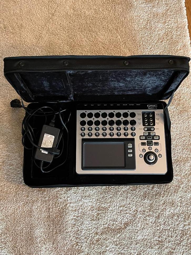 QSC touch mix 16 (mixer), Muziek en Instrumenten, Mengpanelen, Nieuw, 20 kanalen of meer, Microfooningang, Ophalen