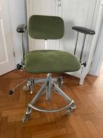 Trippel stoel “Mercado Rehab”, Ophalen