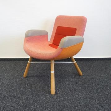 Vitra East River Design Fauteuil | Rood beschikbaar voor biedingen