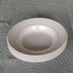 Wedgwood Edme 4 diepe borden 21 cm gebruikt / stukje eraf, Gebruikt, Ophalen of Verzenden, Bord(en), Wedgwood