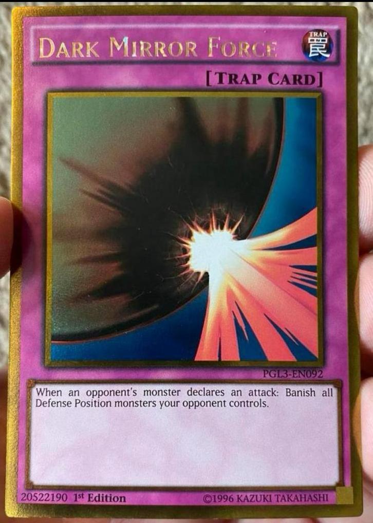 Yu-Gi-Oh! Dark Mirror Force PGL3 1st Edition !, Hobby en Vrije tijd, Verzamelkaartspellen | Yu-gi-Oh!, Zo goed als nieuw, Losse kaart