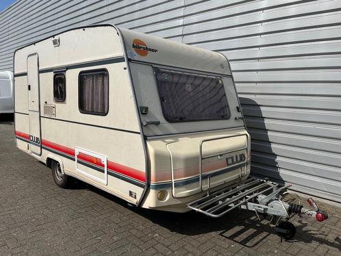 Burstner Club 420, Caravans en Kamperen, Caravans, Bedrijf, tot en met 3, 500 - 750 kg, Bürstner, Kachel, Koelkast, Stabilisator