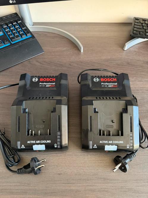2x Bosch GAL 18V-160 Snellader – Nieuwstaat, Audio, Tv en Foto, Accu's en Batterijen, Nieuw, Ophalen of Verzenden