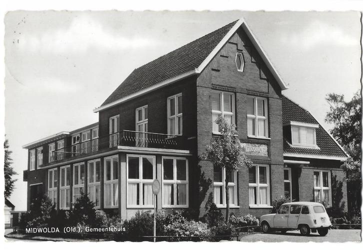 Midwolda, Gemeentehuis, Verzamelen, Ansichtkaarten | Nederland, Gelopen, Groningen, 1960 tot 1980, Verzenden