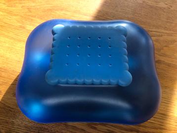 Design koektrommel van Alessi Mary Biscuit blauw beschikbaar voor biedingen