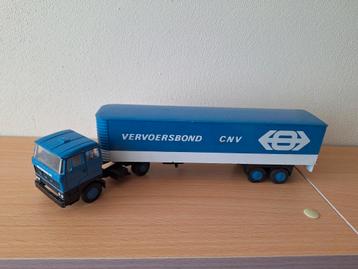 DAF 2800 Trekker met Eurotrailer - Lion Car 1:50 beschikbaar voor biedingen