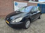 Peugeot 307 1.6-16V Navtech NIEUWE APK/NAP/5DEURS (bj 2005), Gebruikt, 4 cilinders, Zwart, Handgeschakeld