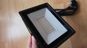 Flood light, 50 watt licht lamp beschikbaar voor biedingen