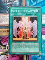 Gift of the Martyr - TLM - Yu-Gi-Oh, Ophalen of Verzenden, Zo goed als nieuw, Losse kaart, Foil