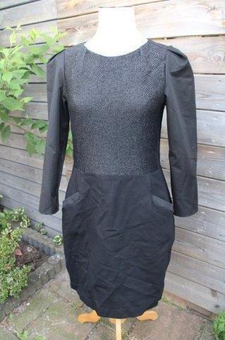 Jurk zwart Vanilia mt 44 Model Saphire. Vaste prijs, Kleding | Dames, Jurken, Zo goed als nieuw, Maat 42/44 (L), Zwart, Knielengte