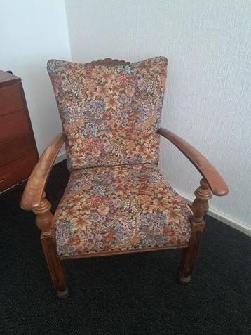 vintage fauteuil - bloemig beschikbaar voor biedingen