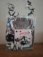 Cadeausetje zebra (vingerpop-boekje + knuffel), Ophalen of Verzenden, Zo goed als nieuw, Overige typen