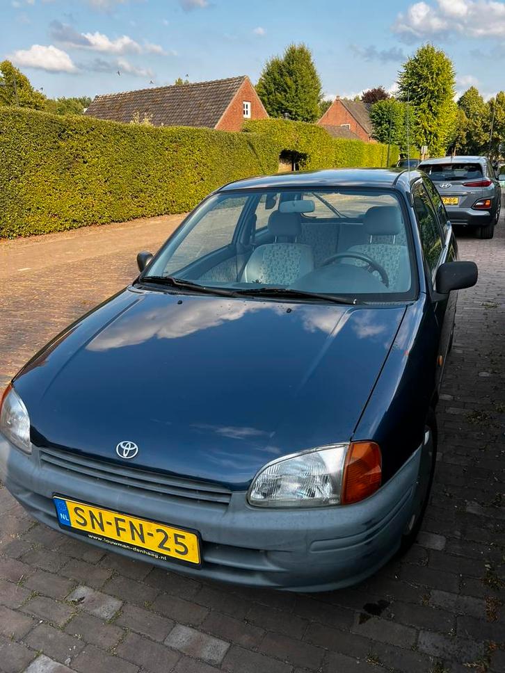 Toyota Starlet 1.3 16V AUT 1997 Blauw, Auto's, Toyota, Particulier, Starlet, Benzine, Hatchback, Automaat, Origineel Nederlands