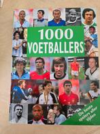 1000 voetballers  de beste spelers aller tijden, Ophalen of Verzenden, Zo goed als nieuw