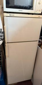 Bauknecht koelkast + vriezer, Witgoed en Apparatuur, Koelkasten en IJskasten, Ophalen, Gebruikt, 200 liter of meer, Met aparte vriezer