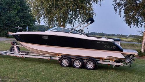 Ruime Four Winns H260 V8 + pega trailer, Watersport en Boten, Speedboten, Zo goed als nieuw, 6 meter of meer, Benzine, 200 pk of meer