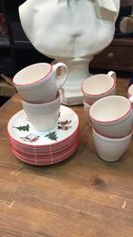 Wedgwood Windsor Christmas servies., Huis en Inrichting, Keuken | Servies, Ophalen of Verzenden, Zo goed als nieuw, Wedgwood, Kop(pen) en/of Schotel(s)