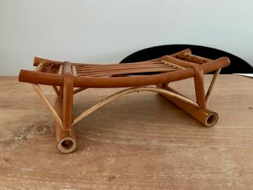 Oude bamboe hoofdsteun / head rest / kussen handgemaakt beschikbaar voor biedingen