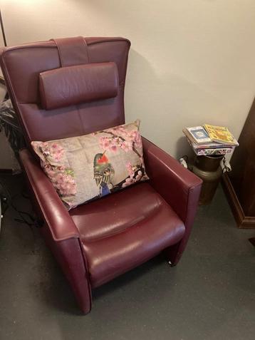 Prominent Sta Op fauteuil Bordeaux leder beschikbaar voor biedingen
