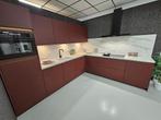 Showroom keuken, Ophalen, Hoekkeuken, Nieuw, Rood