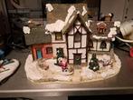 Kersthuis met verlichting (Z236-31), Diversen, Kerst, Ophalen of Verzenden, Zo goed als nieuw