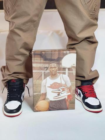 Jordan 1 Retro High OG Black Toe Reimagined, size 44 beschikbaar voor biedingen