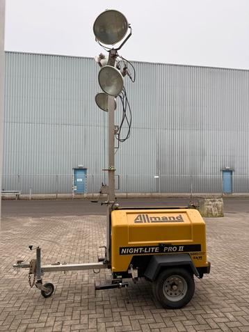 Mobiele lichtmast met agregaat beschikbaar voor biedingen