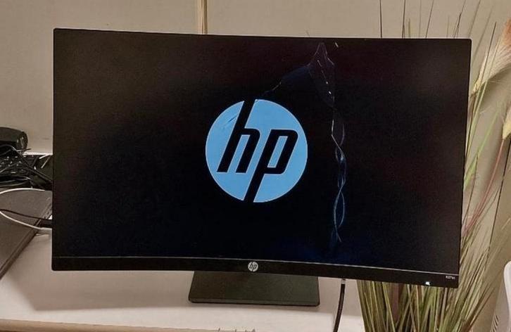 HP GAMING MONITOR (met barst), Computers en Software, Monitoren, Zo goed als nieuw, 151 t/m 200 Hz, DisplayPort, HDMI, Gaming