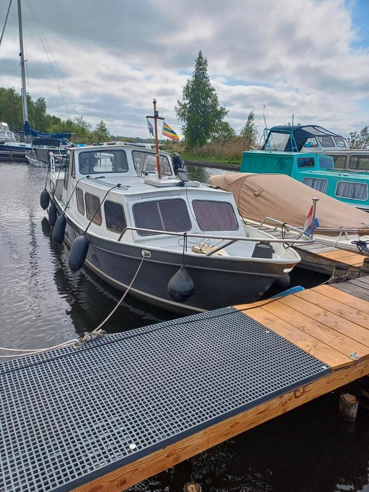 Ten broeke kruiser, Watersport en Boten, Motorboten en Motorjachten, Gebruikt, Staal, 9 tot 12 meter, Diesel, Buitenboordmotor