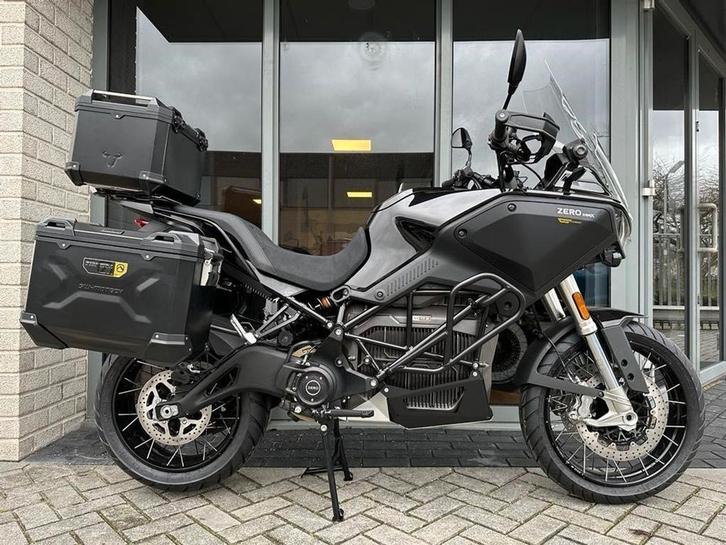 *VERKOCHT* zero DSR/X ZF 17.3 (bj 2025), Motoren, Motoren | Overige merken, Overig, 2 cilinders, Motorrijbewijs A
