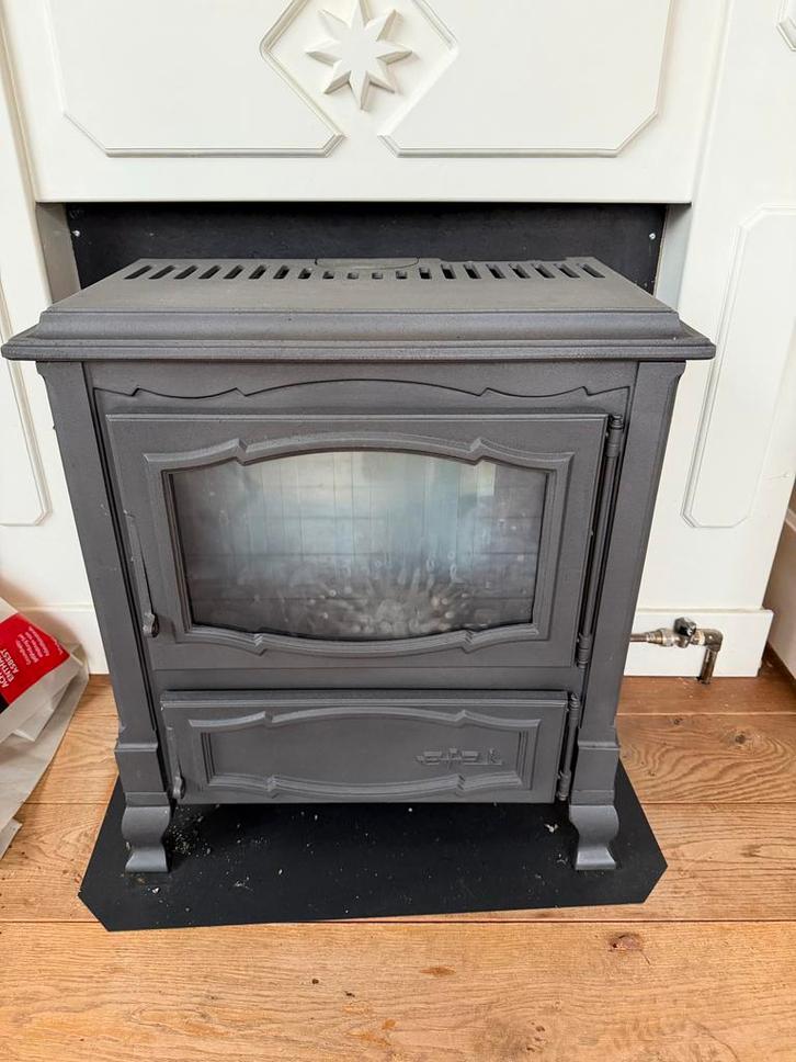 Junkers Gaskachel - Vrijstaand, Huis en Inrichting, Haarden, Gebruikt, Gashaard, Ophalen