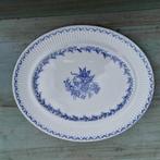 Platte ovale schaal wit, blauw bloemdecor. Deauville, Huis en Inrichting, Gebruikt, Ophalen of Verzenden, Schaal of Schalen, Overige stijlen
