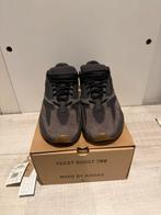 Yeezy 700 Utility Black (Gedragen), Kleding | Heren, Schoenen, Zwart, Ophalen of Verzenden, Sneakers of Gympen, Gedragen