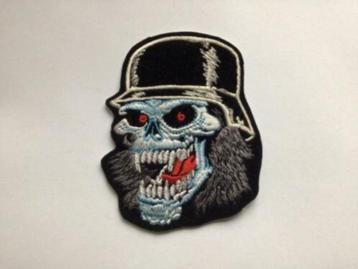Gave patch skull met helm ca 8 x10 cm beschikbaar voor biedingen