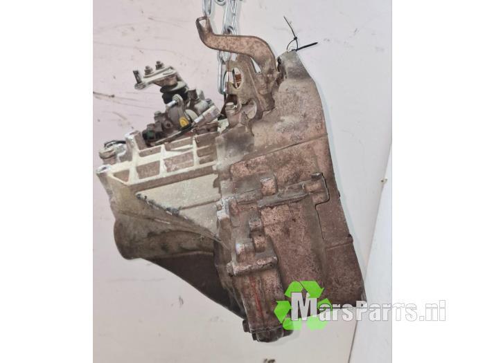 Versnellingsbak van een Toyota Yaris, Auto-onderdelen, Transmissie en Toebehoren, Toyota, Gebruikt, 6 maanden garantie, 12 maanden garantie