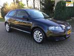 Audi A3 OPHEFFINGSUITVERKOOP! 1.6 Coupe Airco Navi ZEER MOOI, Voorwielaandrijving, Gebruikt, Zwart, 116 pk