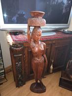 Javaans Houten Sculptuur Vrouw met Mand, Ophalen