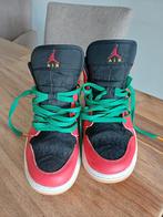 Nike Air Jordan maat 40, Ophalen of Verzenden, Zo goed als nieuw, Jongen of Meisje