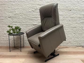 Himolla sta op stoel relax fauteuil verstelbare staopstoel  beschikbaar voor biedingen