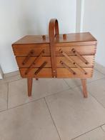 Vintage houten naaikist., Ophalen of Verzenden
