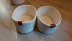 Twee witte mandjes, Huis en Inrichting, Woonaccessoires | Schalen en Manden, Ophalen of Verzenden, Zo goed als nieuw, Rechthoekig