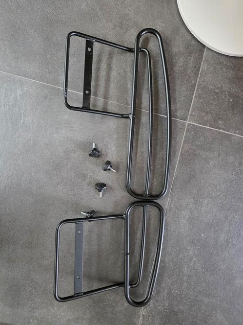 Zgan orginele volvo veiligheids / hondenrek voor de v40, Auto diversen, Hondenrekken, Zo goed als nieuw, Ophalen of Verzenden