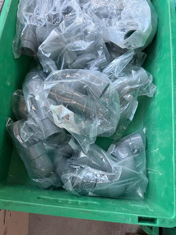 Partij van 30 PVC Sifons, Doe-het-zelf en Verbouw, Buizen en Afvoer, Nieuw, Afvoer, Pvc, Minder dan 2 meter, 20 tot 40 mm, Ophalen of Verzenden