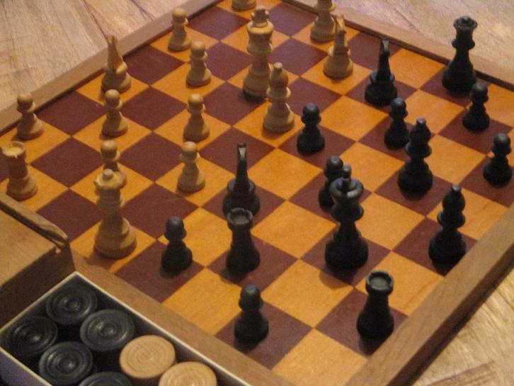 Houten Schaakspel ,v.a 30,00e, Hobby en Vrije tijd, Gezelschapsspellen | Bordspellen, Gebruikt, Een of twee spelers, Ophalen of Verzenden