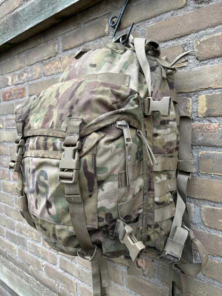 US Army Molle 2 small / assault pack multicam, Verzamelen, Militaria | Algemeen, Landmacht, Amerika, Ophalen of Verzenden