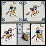 Polychroom beschilderde tegels, ruiter te paard, twee stuks, Ophalen of Verzenden