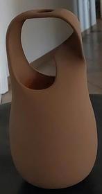 Bloomingville Vaas - 30cm hoog, Huis en Inrichting, Overige materialen, Overige kleuren, Ophalen of Verzenden, Zo goed als nieuw