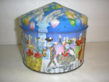 Churchills Masked Ball - mooi blik beschikbaar voor biedingen