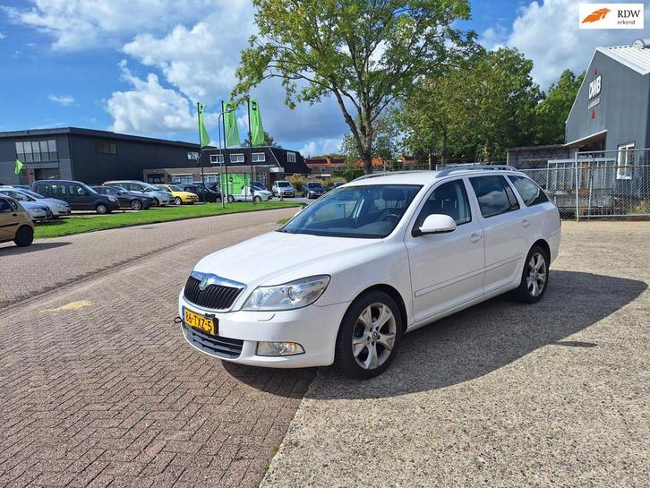 Skoda Octavia Combi 1.2 TSI Elegance Business Line AUTOMAATB, Auto's, Skoda, Bedrijf, Te koop, Octavia, ABS, Airbags, Airconditioning
