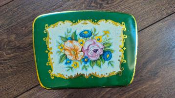 Vintage opbergblik  beschikbaar voor biedingen